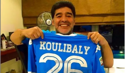 Diego Maradona respalda a Koulibaly, jugador que recibió ataques racistas