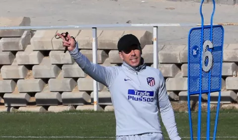 Sevilla y Atlético  acechan al Barça