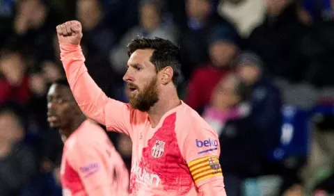 Barsa gana en un campo complicado