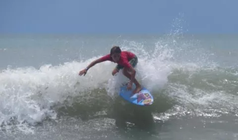 Surf juvenil abrirá la  campaña  en Isla Colón