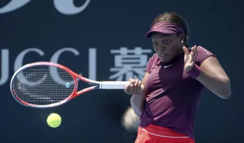 Stephens evita la eliminación 