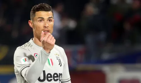 Juventus avanza fácil