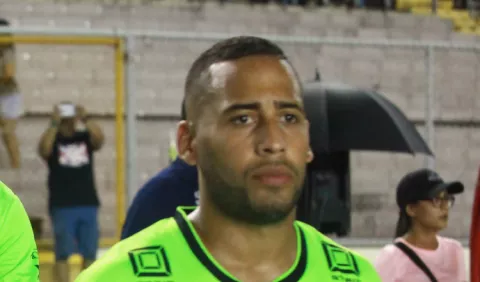Ernesto Sinclair interesa en Perú