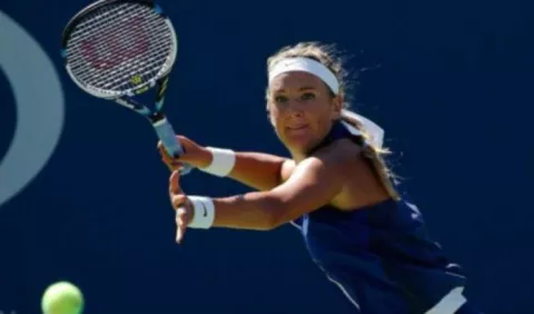 Azarenka avanza a octavos de final