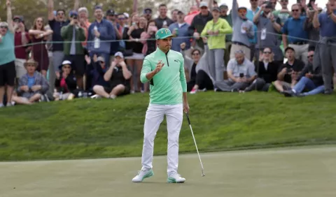 Fowler lidera el Phoenix Open 