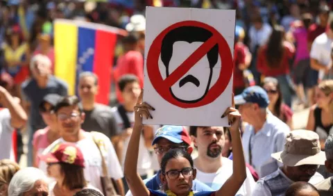Guaidó exhibe músculo en  las calles durante su primera  convocatoria