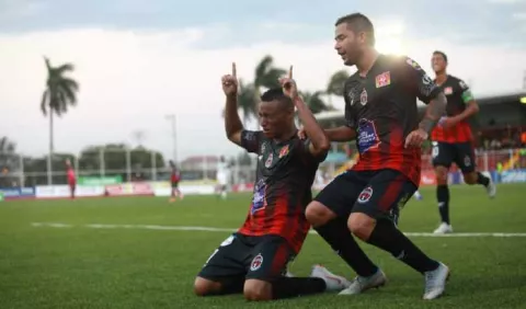 Jair Palacios no se confía por triunfo de Sporting