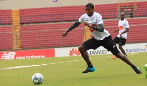 Armando Cooper anota en Israel 