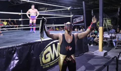 King SheMc retiene su título en la GWE