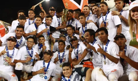 Los Santos hizo lo que quiso en el torneo juvenil