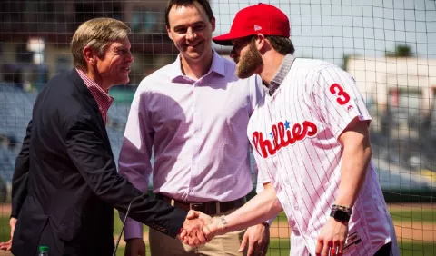 Harper y Filis hacen oficial megacontrato