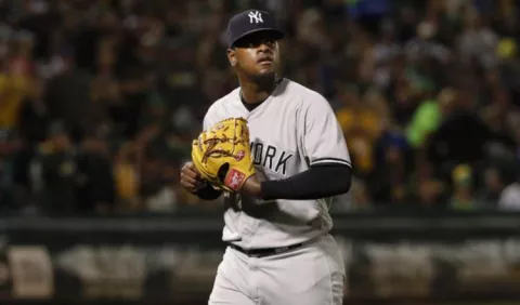 Severino, as de los Yanquis, se resiente de lesión