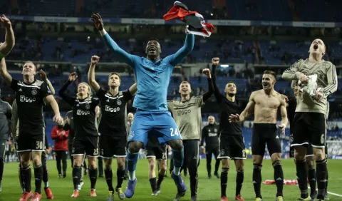 El Barcelona celebra victoria del Ajax