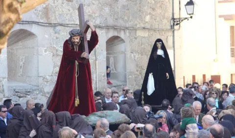 Viveiro, Semana Santa con figuras articuladas 