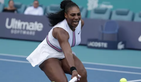 Serena debuta con victoria