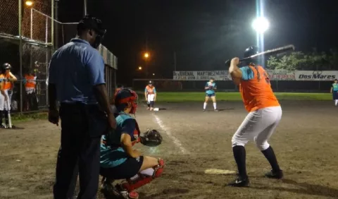 Nacional de softbol femenino abre hoy 