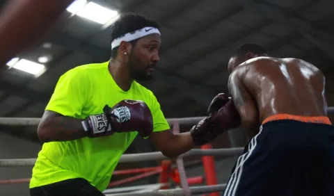 'Chemito' Moreno se alista  para nueva era boxística