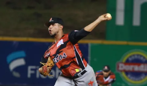 Yepes, a la candela contra Panamá Metro