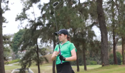 Lúa Pousa triunfa  en segundo 'ranking' de Apagolf Sub-18