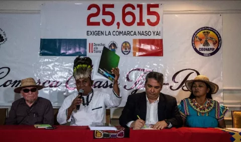 Firmas de apoyo a  creación de la comarca Naso