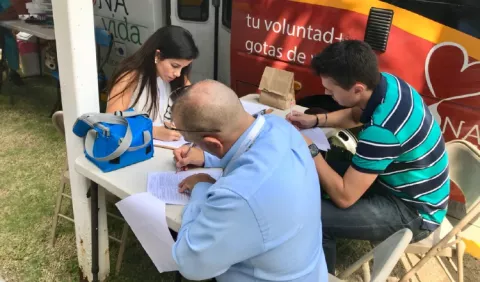 Donar sangre es regalar vida 