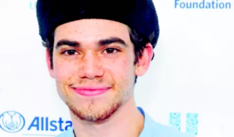 Disney retrasa el estreno de 'Descendientes 3', en la que participa Cameron Boyce