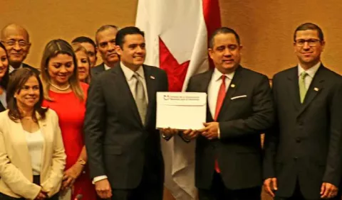 Reformas constitucionales quedan en manos de los 71 diputados de la   Asamblea