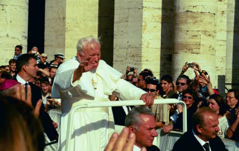 Un polaco inicia una carrera hasta el Vaticano en tributo a Juan Pablo II