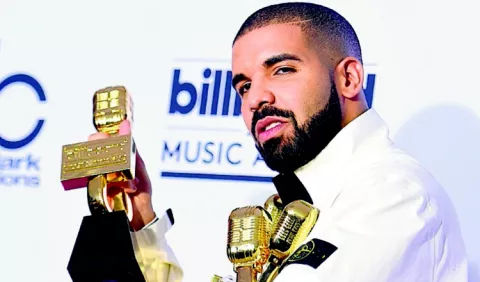 Drake estrena álbum musical