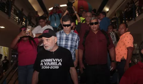 Ricardo Martinelli  realiza recorrido, luego de obtener su  libertad 