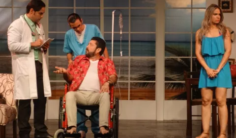 Comedia 'Príncipe Azul o Viejo verde', un espejo de la vida real