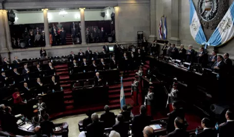 Congreso aprueba el 'Estado de sitio' para la  lucha contra los narcos