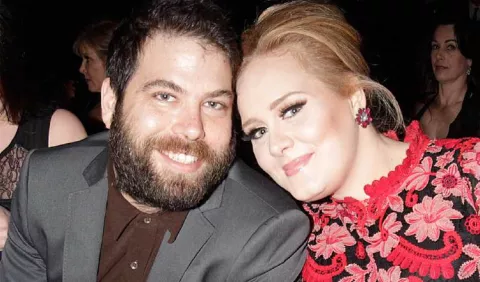 Adele  ha solicitado oficialmente el divorcio de Simon Konecki 
