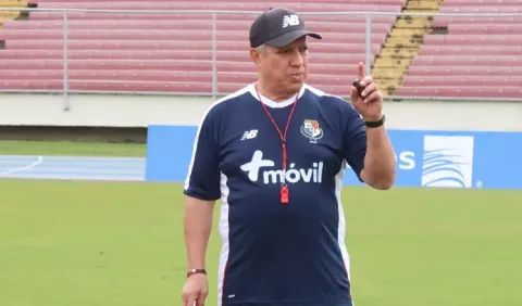 'Tolo' toma apuntes; el Tri jugará sin legionarios