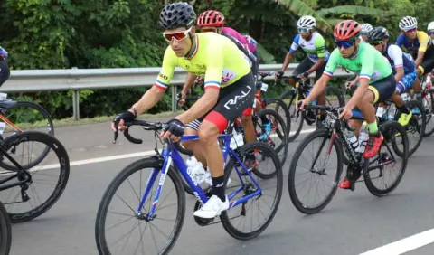 Bernardo Suaza, líder del Tour de Panamá, reacciona: 'Supimos controlar la carrera'