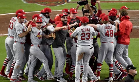 Cardenales establecen récord en 'playoff'