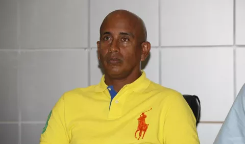 El 'debut' de Rodrigo Merón en el béisbol juvenil