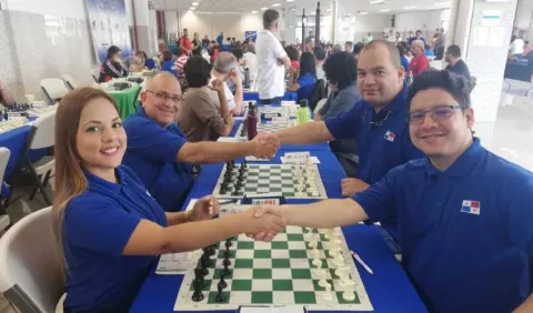 Panamá con oro torneo de regional de ajedrez