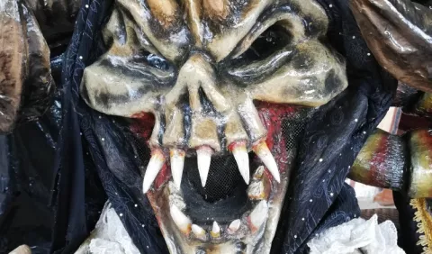 Máscara de diablo: arte y tradición de los pueblos