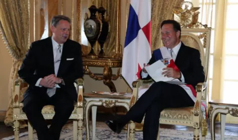 Varelaleaks: John Feeley, en los planes de Juan Carlos Varela contra sus adversarios