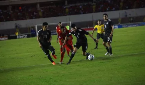 México, a media máquina, manda a Panamá a la Liga B en el Rommel Fernández