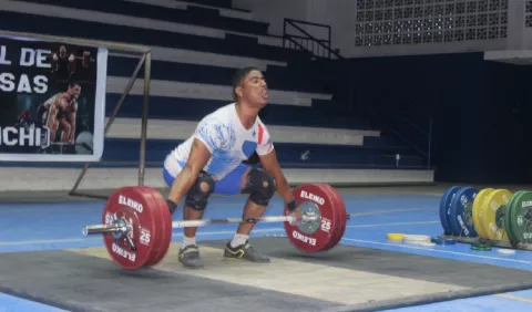 Jornada de récords  en el Campeonato Nacional de Halterofilia