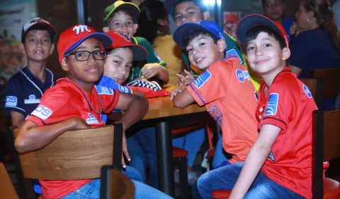 Hora del 'playball' en  el 'Baseball Champions League'