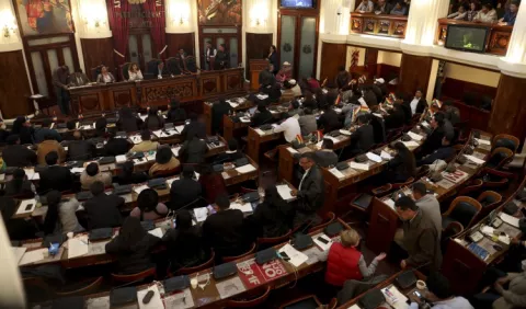 Gobierno  interino envía   proyecto para comicios
