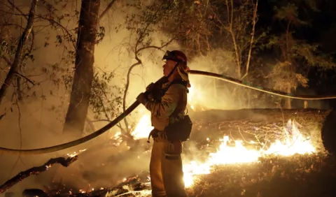 Dos niñas y su padre fallecen en un incendio