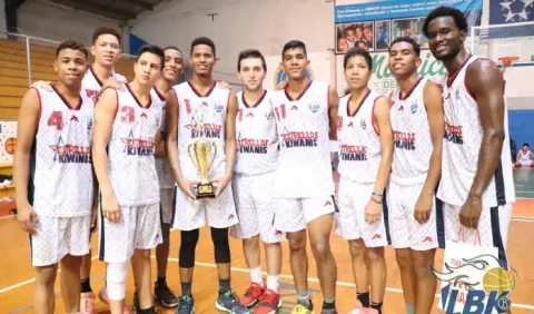 Estrellas Kiwanis bajan el telón de la liga de baloncesto