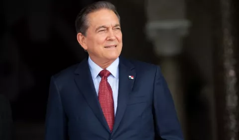 Funcionarios toman posesión de sus cargos 