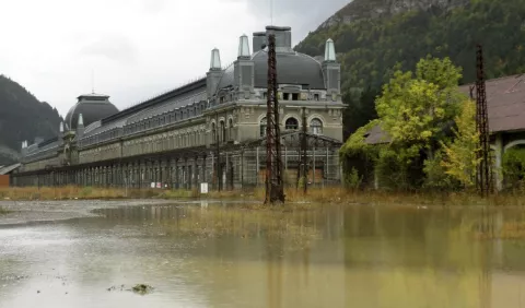 Lugares abandonados, imán de curiosos 