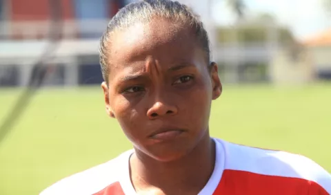 Trabajo intenso en la femenina