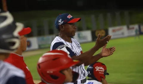 Bochorno, Metro usa un lanzador inhabilitado y pierde juego ante Colón